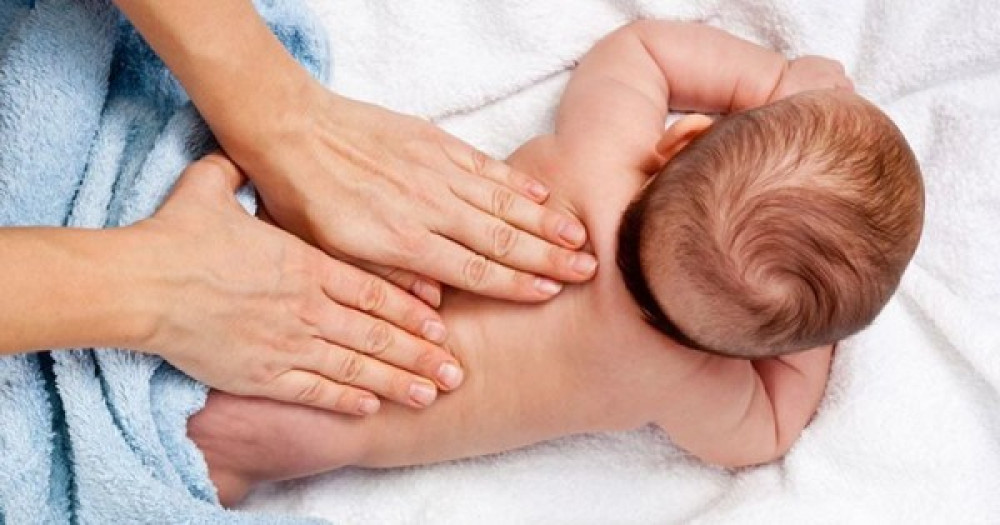 Sadari Manfaat Minyak Kutus Kutus untuk Kesehatan Bayi