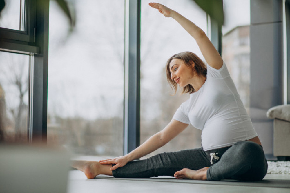 Manfaat Prenatal Yoga Untuk Ibu Hamil Agar Persalinan Lancar Manfaat Prenatal Yoga Untuk Ibu Hamil Agar Persalinan Lancar