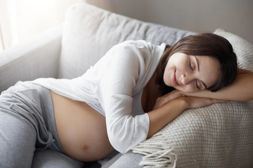 Adakah Posisi Tidur yang Menjadi Penyebab Keguguran? Adakah Posisi Tidur yang Menjadi Penyebab Keguguran?