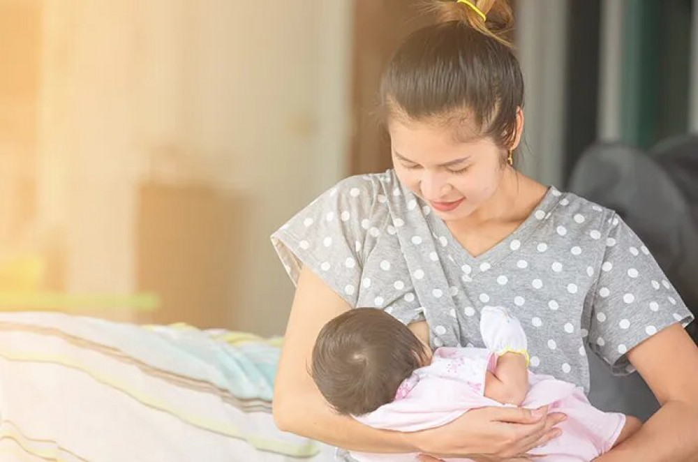 Posisi dan Cara Pelekatan Menyusui yang Benar