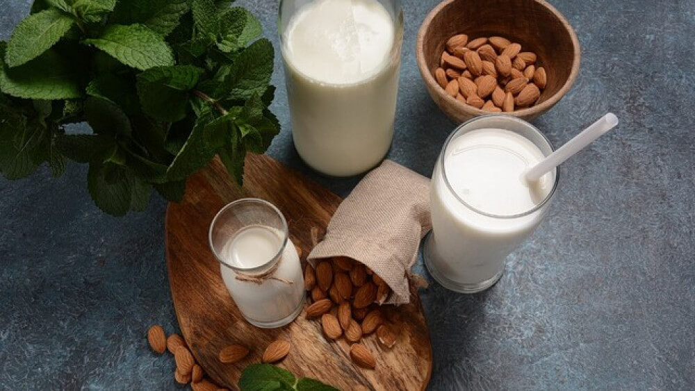 Daftar Minuman Pelancar ASI yang Wajib Ibu Tahu