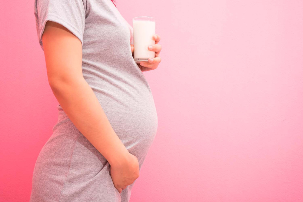 Dukung Janin Tumbuh Sehat dengan Susu Asam Folat untuk Bumil