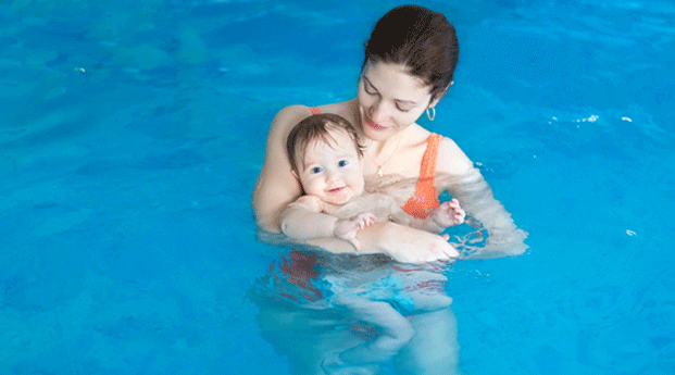 6 Manfaat Berenang Untuk Bayi Tercinta