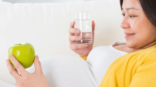 Agar Ibu Cepat Hamil, Hindari Pantangan Makanan Ini Yuk!