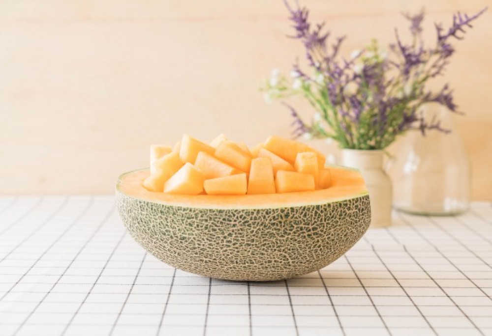 18 Manfaat Buah Melon untuk Kesehatan Ibu Hamil yang Optimal
